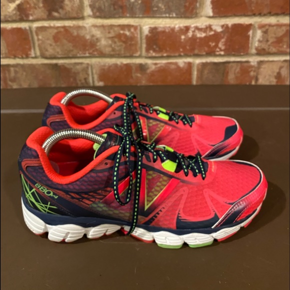 womens new balance 880v4